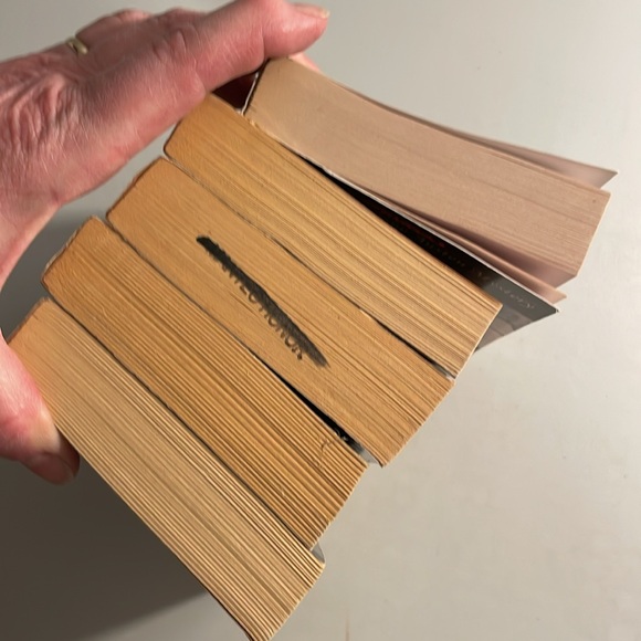 NOT ELIGIBLE FOR BUNDLE SALE/DEAL  5-Book Bundle Jane Austen Mysteries S…No - Picture 4 of 16